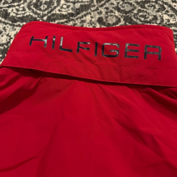 Men’s Tommy Hilfiger Lightweight Jacket - Picture 4 of 9